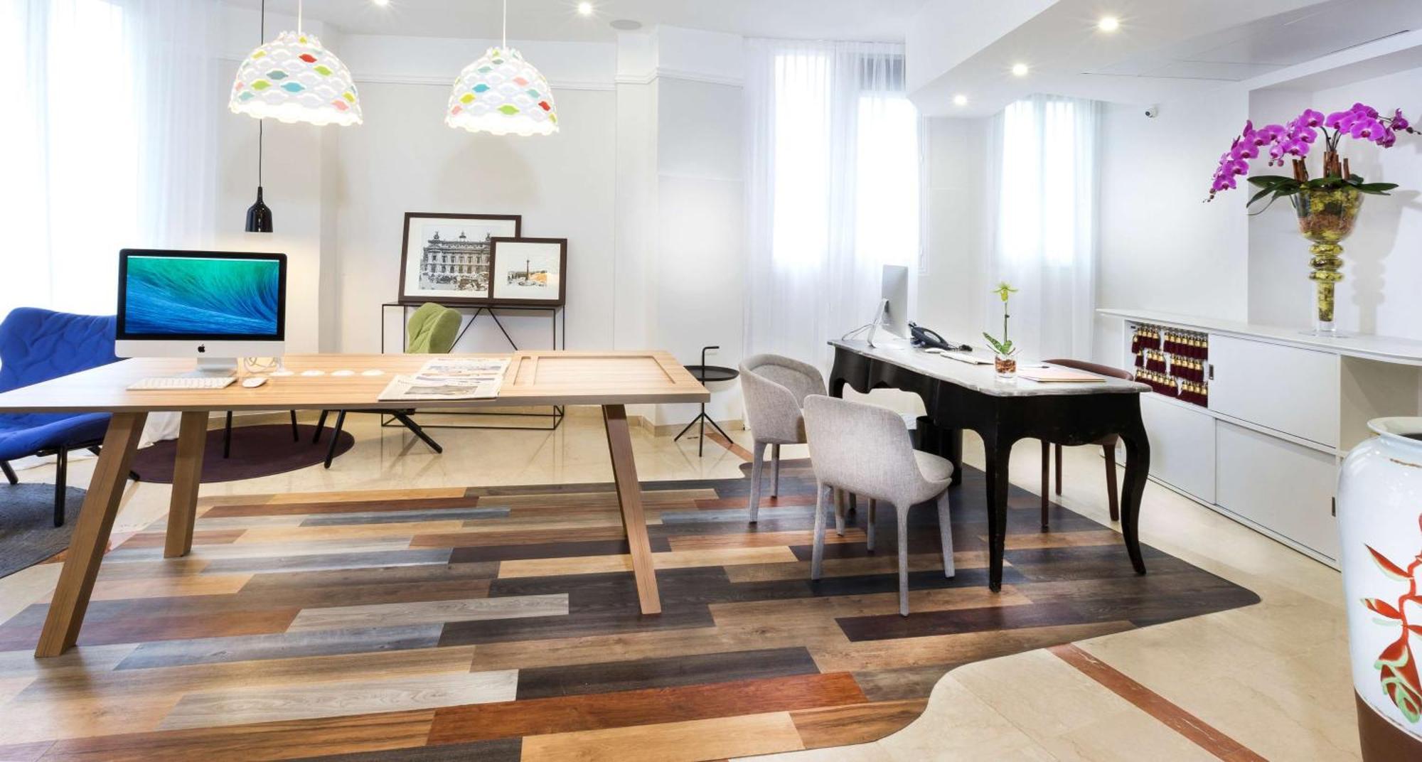 Western La Demeure Hotel 4*